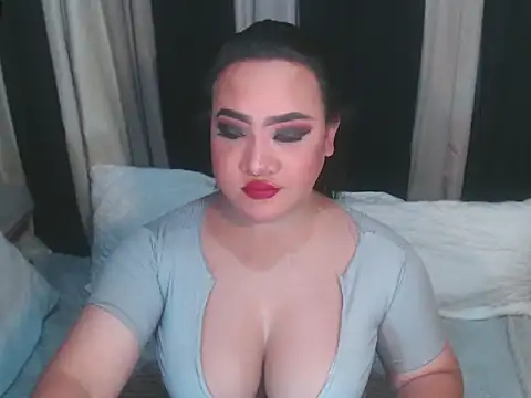 Hotcum ella online show from April 19, 2026, 11:20 am