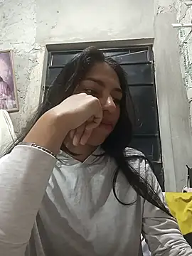 Snapshot of Aley_2025 chatting on October 15, 2025, 4:18 pm Aley 2025 online show from October 15, 2025, 4:18 pm