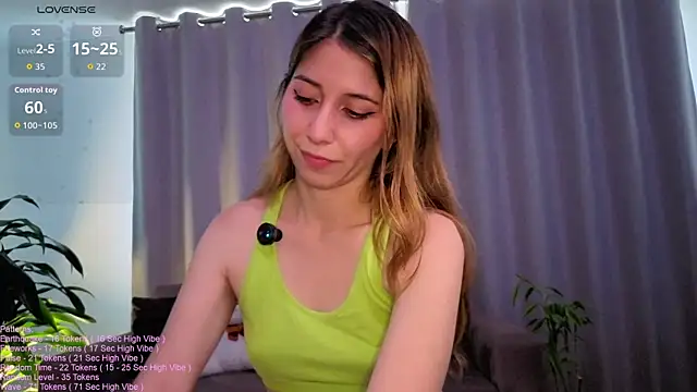 Snapshot of _LittleSammy chatting on February 13, 2026, 6:59 pm LittleSammy online show from February 13, 2026, 6:59 pm