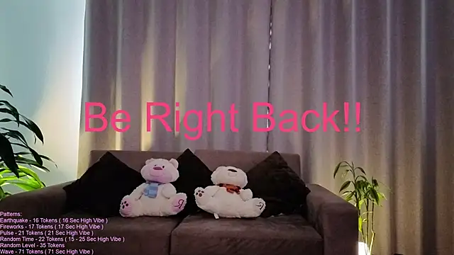 Snapshot of _LittleSammy chatting on February 20, 2026, 6:08 pm LittleSammy online show from February 20, 2026, 6:08 pm