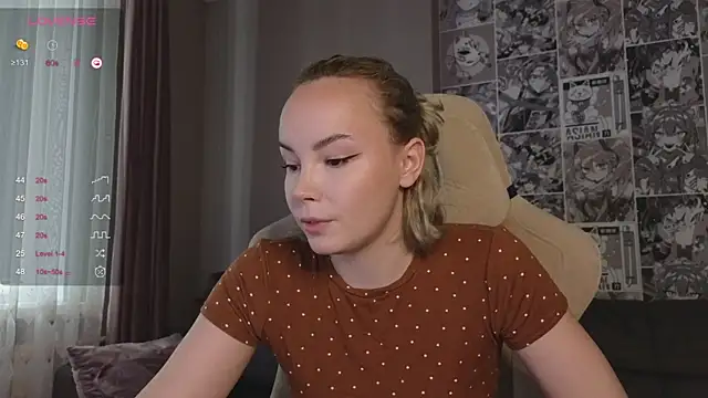 Snapshot of CutieGoose chatting on October 7, 2025, 8:00 am CutieGoose online show from October 7, 2025, 8:00 am