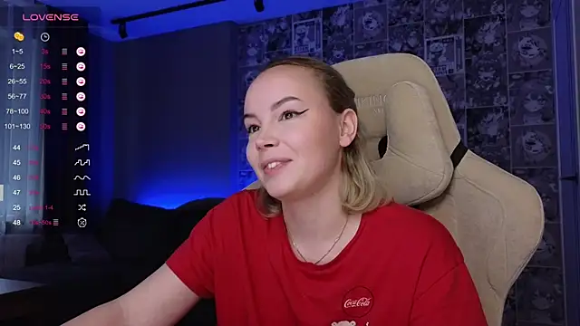 Snapshot of CutieGoose chatting on October 27, 2025, 9:02 am CutieGoose online show from October 27, 2025, 9:02 am