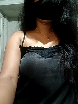 Snapshot of DiyaRoy49 chatting on October 17, 2025, 5:26 pm DiyaRoy49 online show from October 17, 2025, 5:26 pm