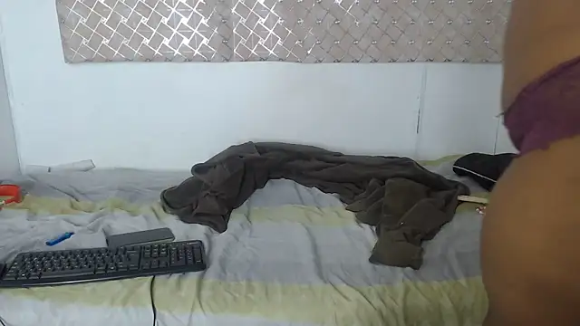 BustyBooty699 online show from June 8, 2026, 7:25 pm