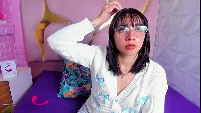 Niina Sissy online show from September 15, 2025, 3:39 am