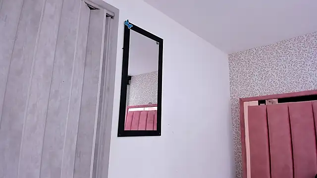 Hanna Lee   online show from November 13, 2025, 7:46 pm