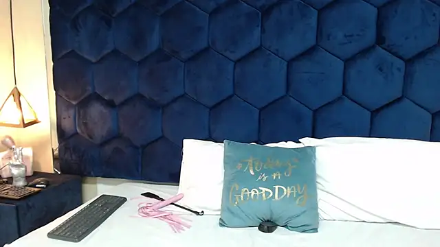 Snapshot of secretdream_vc chatting on November 5, 2025, 1:44 pm secretdream vc online show from November 5, 2025, 1:44 pm