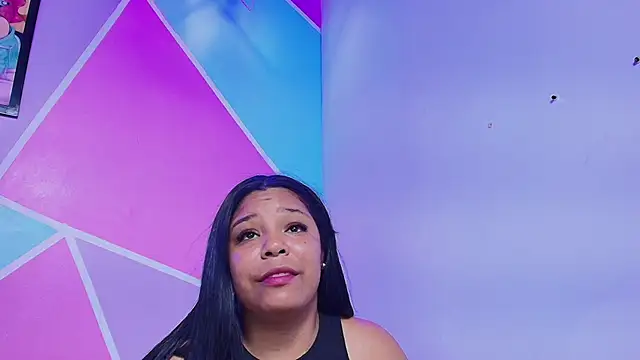 naomi campbel  online show from April 8, 2026, 8:42 pm