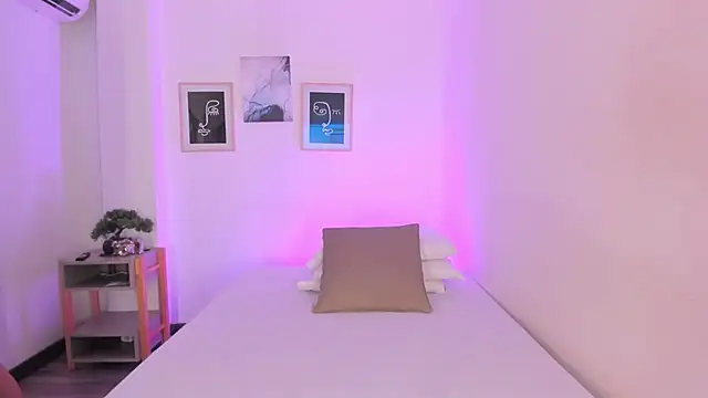 Anastasia lauren online show from February 27, 2026, 7:58 pm