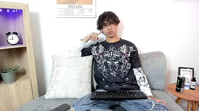 Snapshot of Honeymoon_sariel chatting on September 29, 2025, 8:02 pm Honeymoon sariel online show from September 29, 2025, 8:02 pm