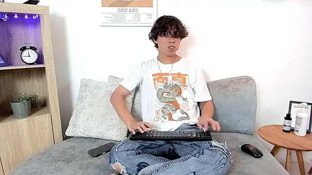 Snapshot of Honeymoon_sariel chatting on October 5, 2025, 7:45 pm Honeymoon sariel online show from October 5, 2025, 7:45 pm