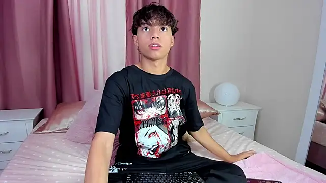 Snapshot of Honeymoon_sariel chatting on November 24, 2025, 1:33 pm Honeymoon sariel online show from November 24, 2025, 1:33 pm