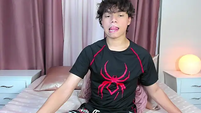 Snapshot of Honeymoon_sariel chatting on January 9, 2026, 8:54 pm Honeymoon sariel online show from January 9, 2026, 8:54 pm