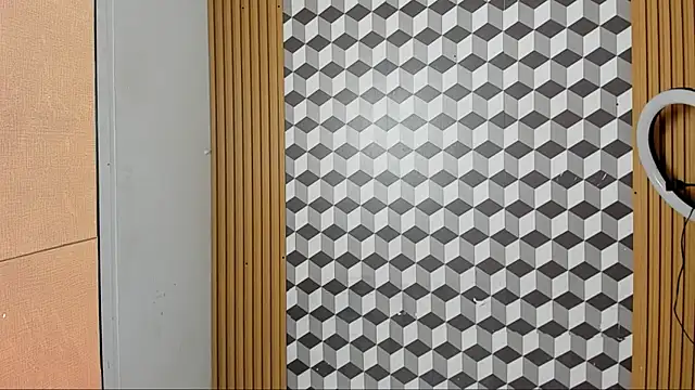 alice  brow online show from October 4, 2025, 4:16 pm