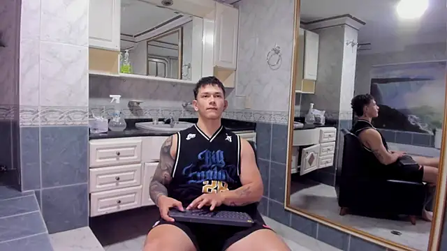 Thomas moon online show from September 18, 2025, 12:29 pm