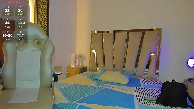 Elowen Clark online show from December 20, 2025, 8:05 pm