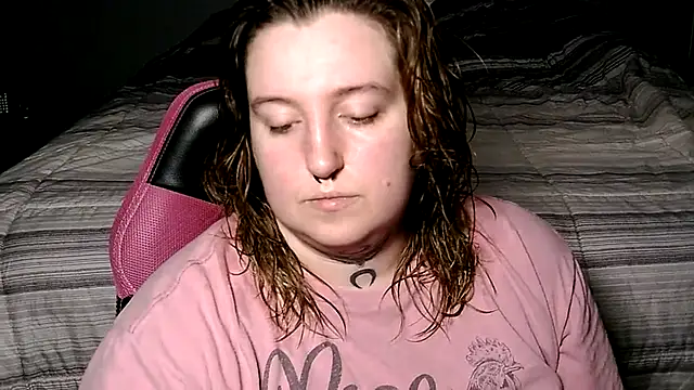 vanessraine online show from April 2, 2026, 2:20 am