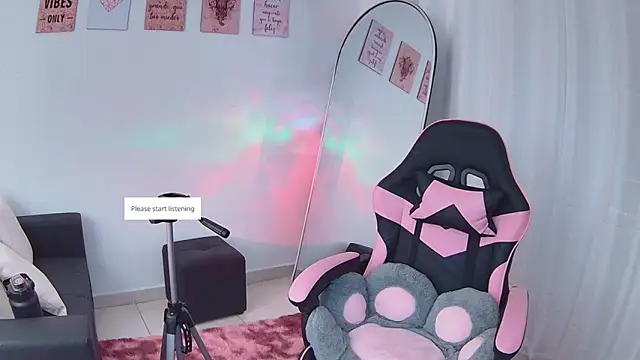 penelope hearth08 online show from November 10, 2025, 6:07 pm