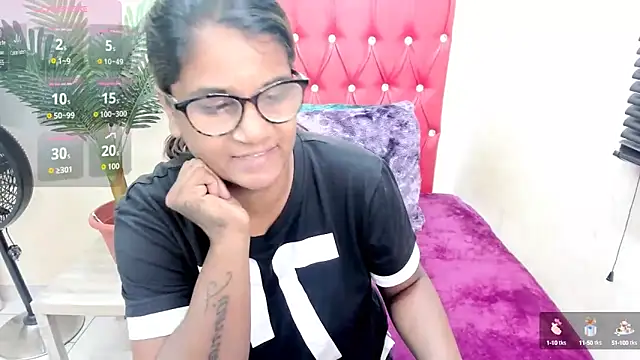 Strawberry Lips online show from October 2, 2025, 4:19 am