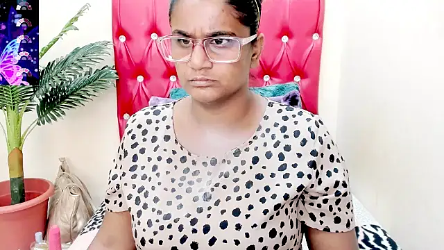 Strawberry Lips online show from October 27, 2025, 5:11 am