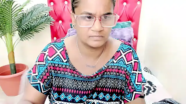 Strawberry Lips online show from October 30, 2025, 4:47 am