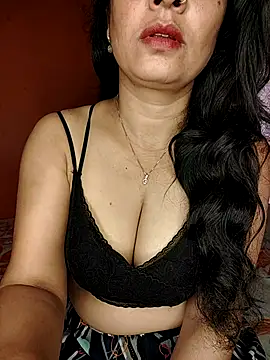 CUTE-PX online show from October 6, 2025, 4:21 am