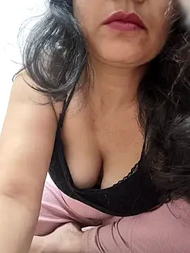 CUTE-PX online show from April 17, 2026, 3:59 pm