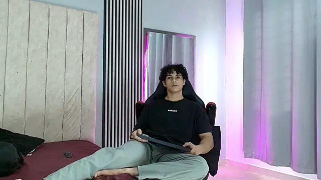 mikey banji online show from September 24, 2025, 12:52 pm
