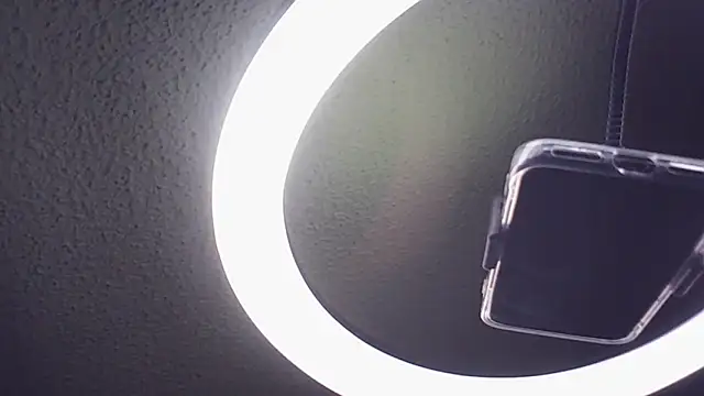 Terraelowen online show from March 18, 2026, 12:19 pm