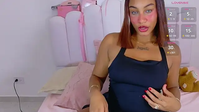 Sofia Stanley online show from March 25, 2026, 3:56 am