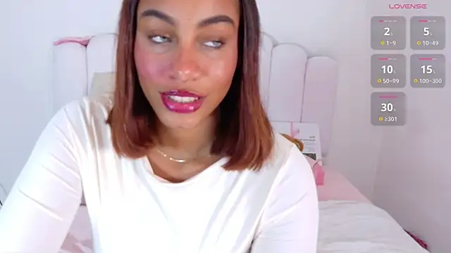 Sofia Stanley online show from March 26, 2026, 4:07 am