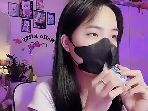 keelinnn19 online show from October 10, 2025, 7:02 pm