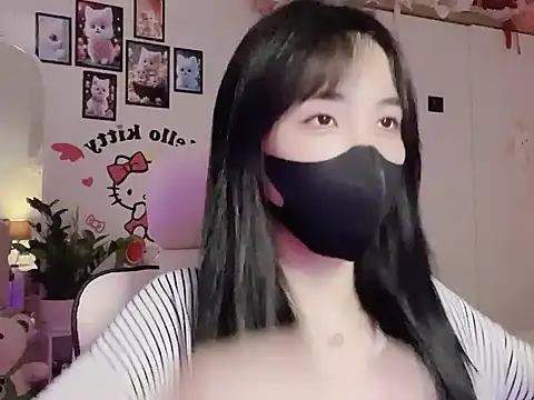 keelinnn19 online show from October 11, 2025, 6:28 pm