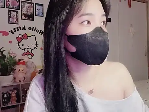 keelinnn19 online show from October 24, 2025, 8:27 pm