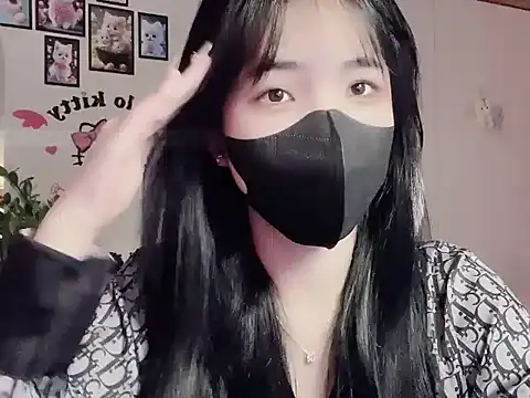 keelinnn19 online show from November 20, 2025, 7:35 pm