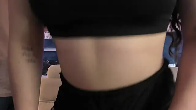 Snapshot of NickandAbby_ chatting on February 5, 2026, 7:51 pm NickandAbby online show from February 5, 2026, 7:51 pm