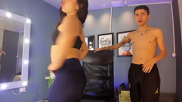 NickandAbby  online show from March 22, 2026, 12:41 pm