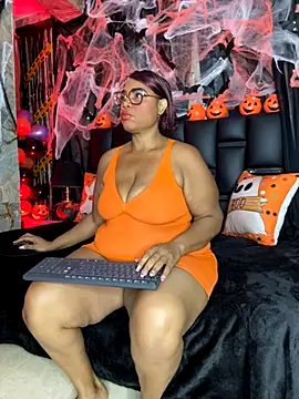 Snapshot of aranzzalatin chatting on October 25, 2025, 12:13 pm aranzzalatin online show from October 25, 2025, 12:13 pm