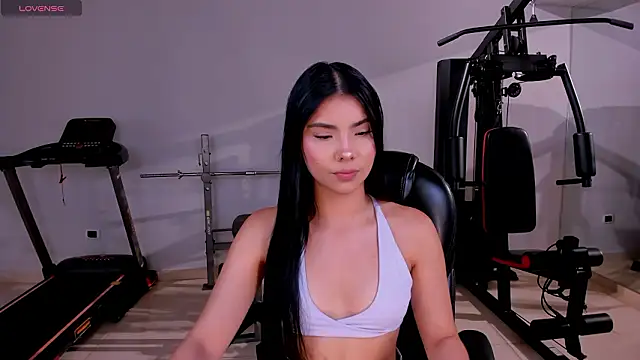 MiaLaurence online show from March 21, 2026, 6:55 pm