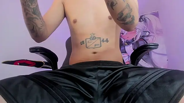 Fran Boy online show from November 1, 2025, 2:08 pm