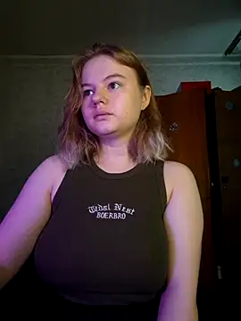 Snapshot of SlipperSherry chatting on November 15, 2025, 2:53 am SlipperSherry online show from November 15, 2025, 2:53 am