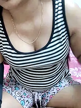 Snapshot of DPK25 chatting on November 12, 2025, 10:04 am DPK25 online show from November 12, 2025, 10:04 am