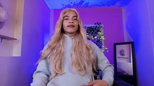 Katy bratz  online show from September 29, 2025, 12:38 am