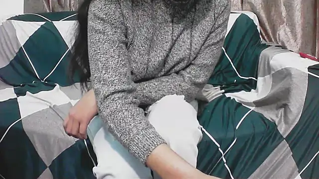 horny  couple  online show from December 20, 2025, 6:37 pm