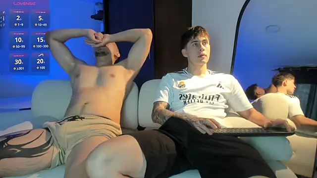 twinguys online show from November 26, 2025, 11:33 am