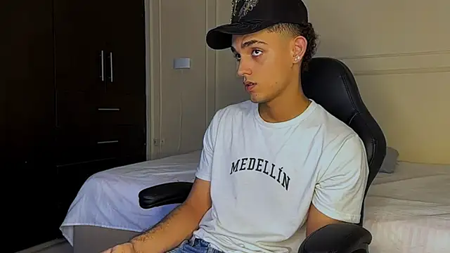 nathan shimmer online show from December 20, 2025, 8:49 pm