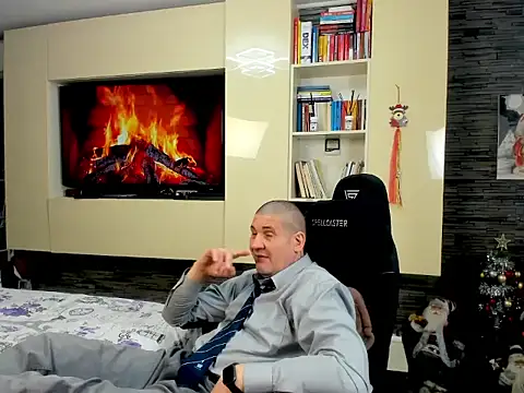 SpartacusDaddy48 online show from February 18, 2026, 6:26 pm