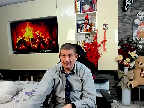 SpartacusDaddy48 online show from March 6, 2026, 7:32 pm