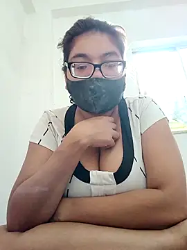 Elie couple143 online show from October 21, 2025, 2:34 am