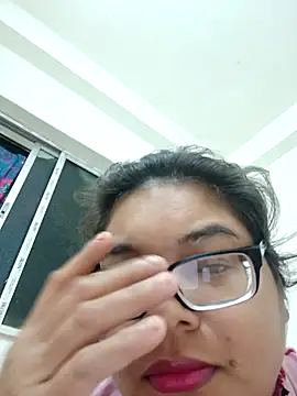 Elie couple143 online show from December 2, 2025, 7:09 pm